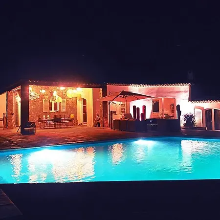 Luxury Villa, Infinity Pool, 5 Min