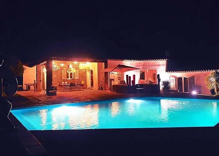 Luxury Villa, Infinity Pool, 5 Min