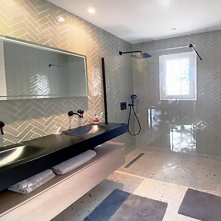 Luxury Villa, Infinity Pool, 5 Min Villa Ramatuelle